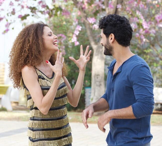 מכזה טלפון גדול היו צריכים להתקשר כדי להצביע לי!