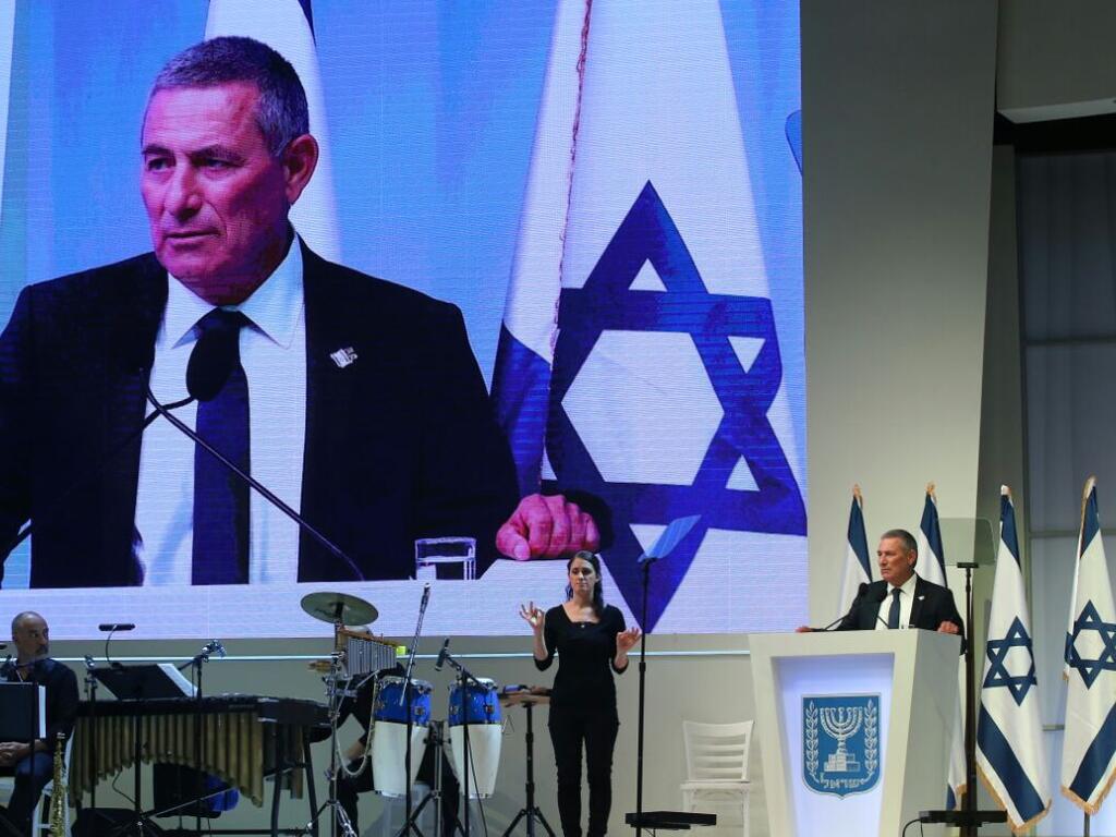 Альмог на церемонии награждения Премией Израиля, 2016 год 