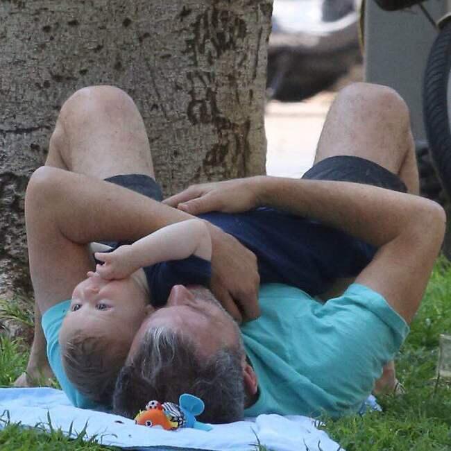 חיבוקי. הויברגר ואדם