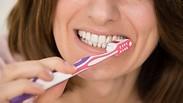 היתרונות הבריאים של צחצוח שיניים