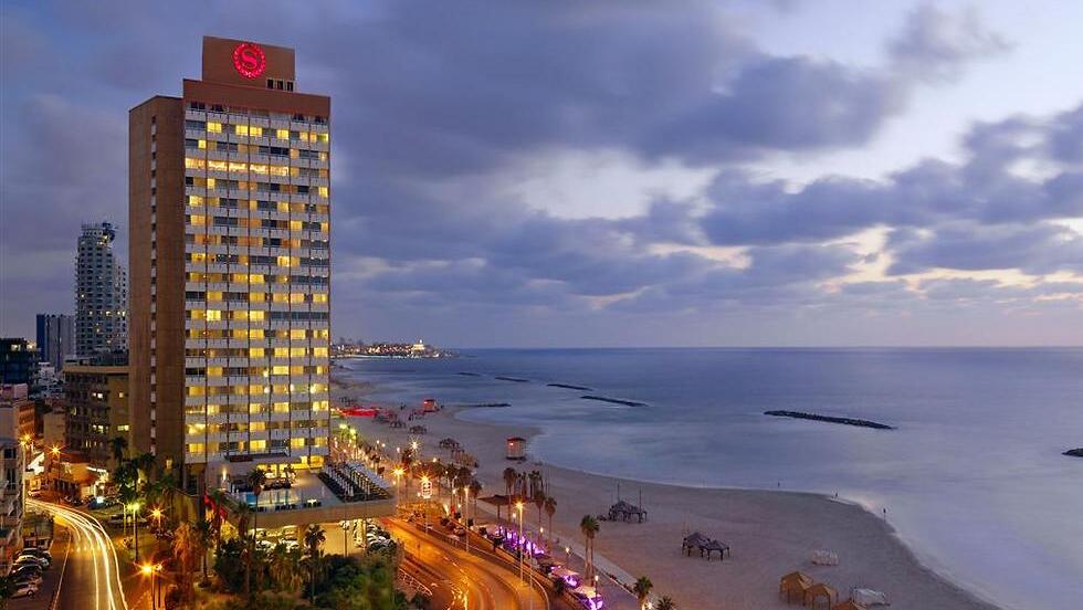The Sheraton Grand hotel 