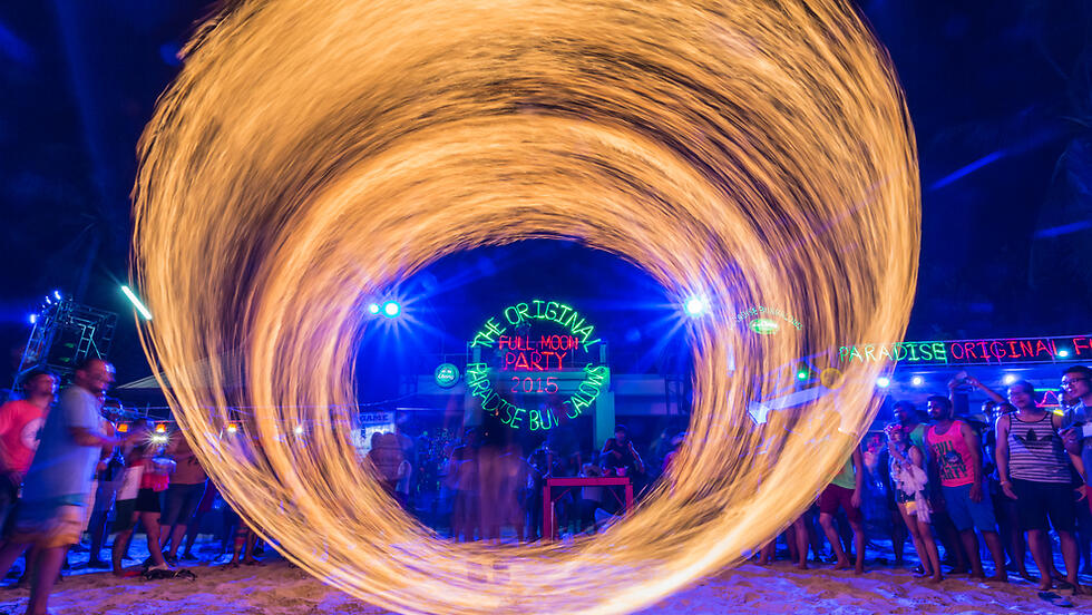 Full moon party 