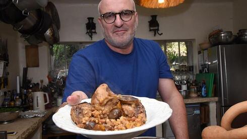 שבת גשומה: 10 מתכוני חמין מושלמים