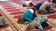 התפילה במסגד     