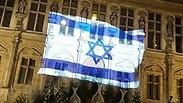 דגל ישראל על בניין פריז