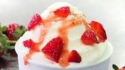 גלידת שמנת עם תותים - הגרסה הטבעונית