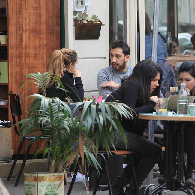 איי זה מעניין מה שאת מלמדת. אגם רודברג וידיד
