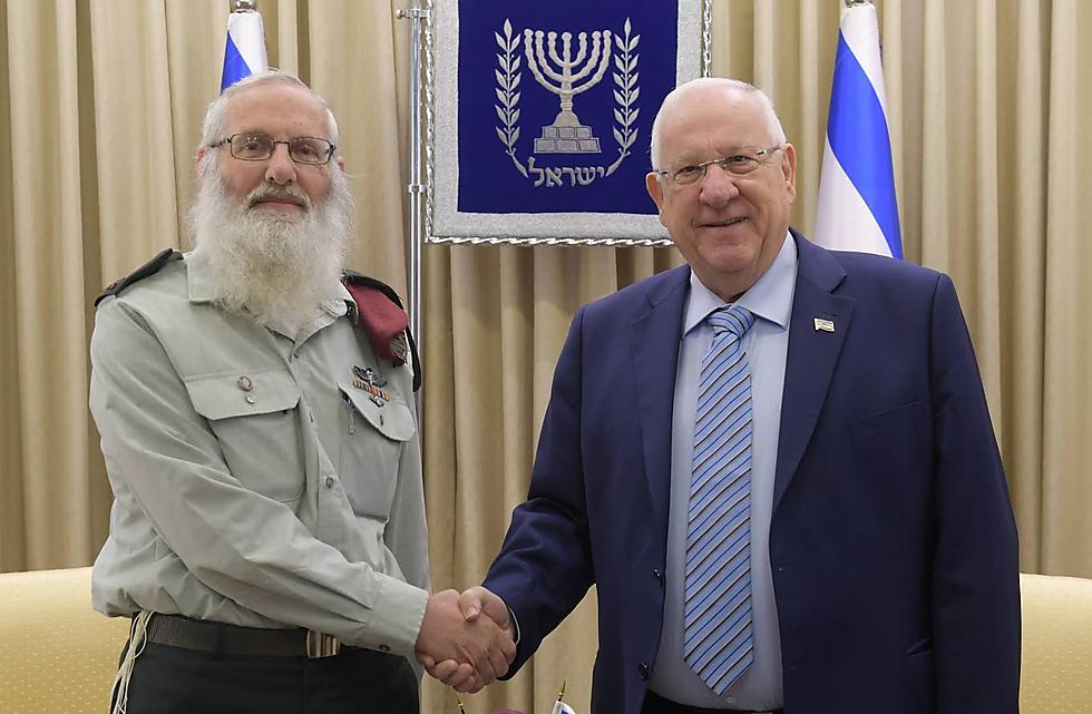 IDF Chief Rabbi Eyal Karim with President Reuven Rivlin 