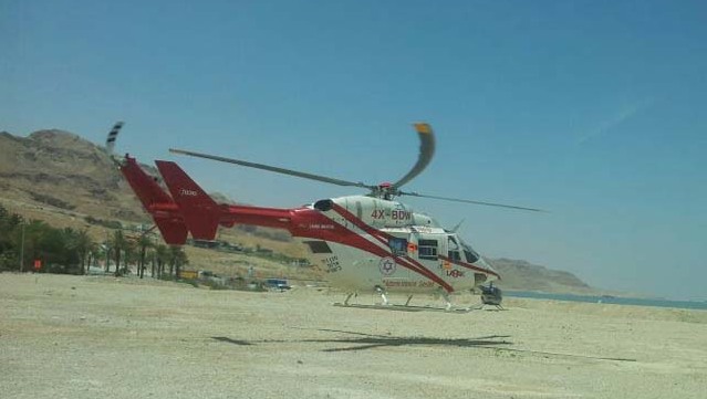 Вертолет скорой помощи на Мертвом море 