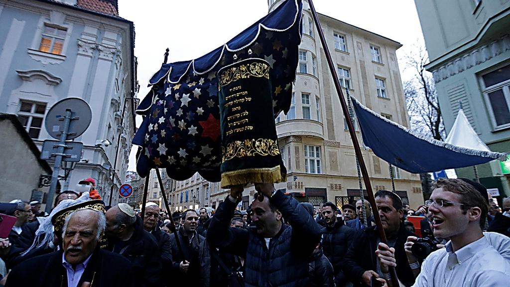 Prague Jewish community celebrates the Old-New Synagogue's first new Torah scrolls since the Holocaust, March 2017 