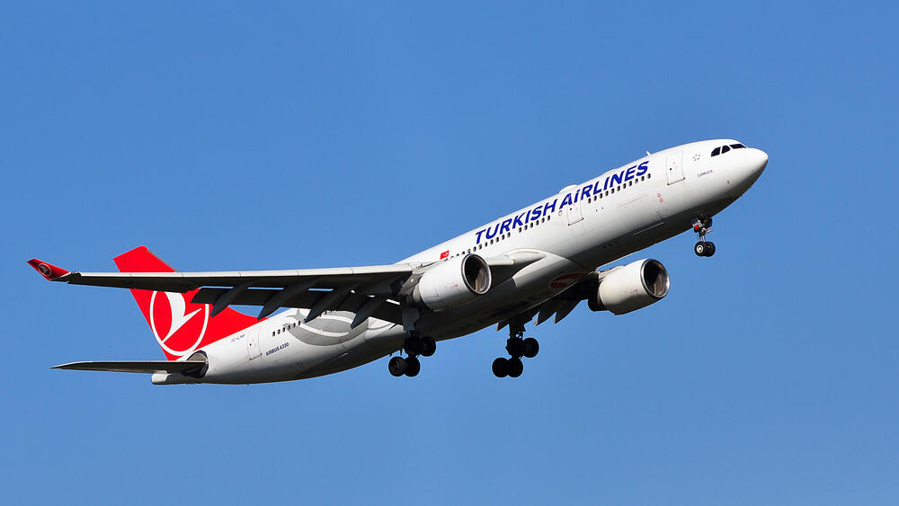 Самолет авиакомпании Turkish Airlines