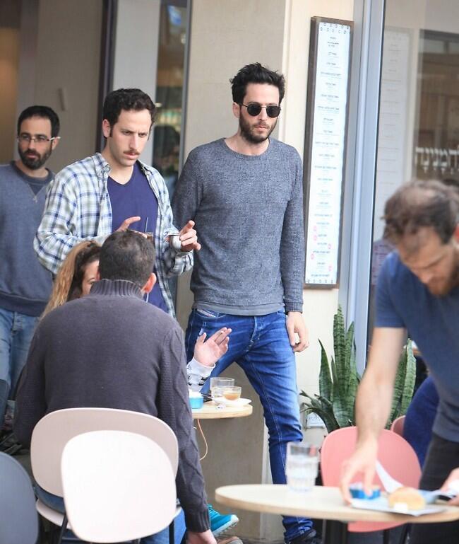 הפתעה! עידו רוזנבלום 
