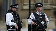 כוחות משטרה גדולים החלו להתפרס ברחבי מנצ'סטר