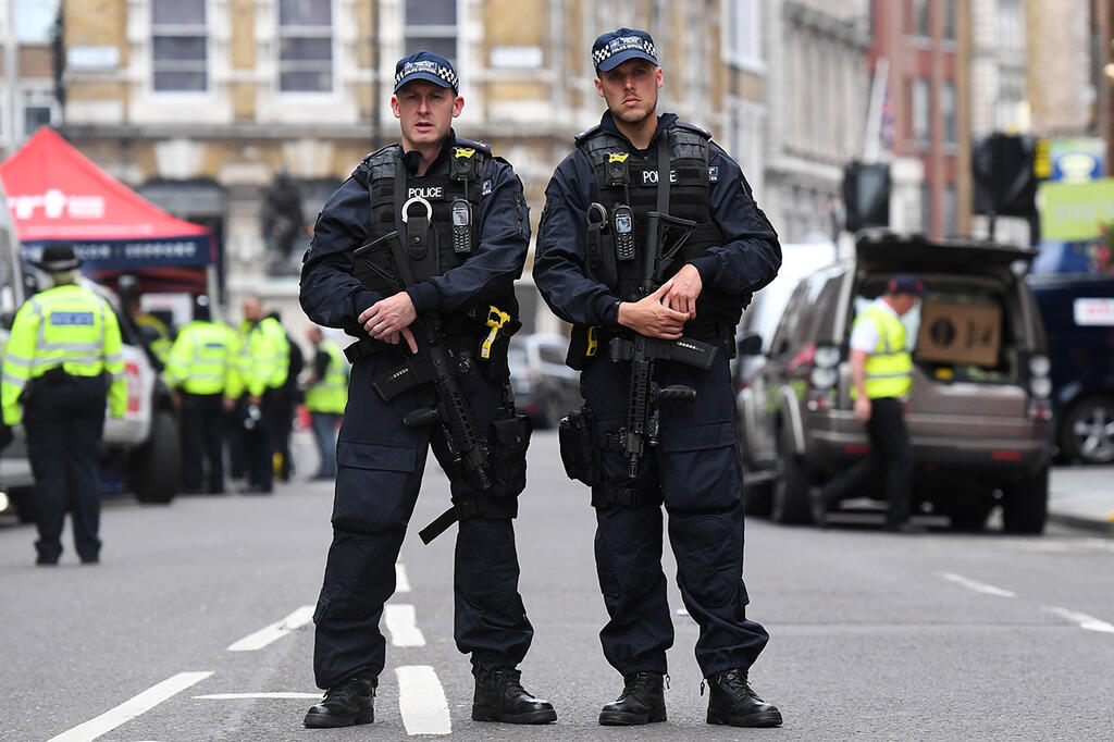 London Metropolitan police and British Army dispatched 