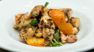 הערק כבר בפנים: כנפיים ברוטב תפוז