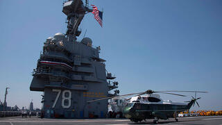 Авианосец США 