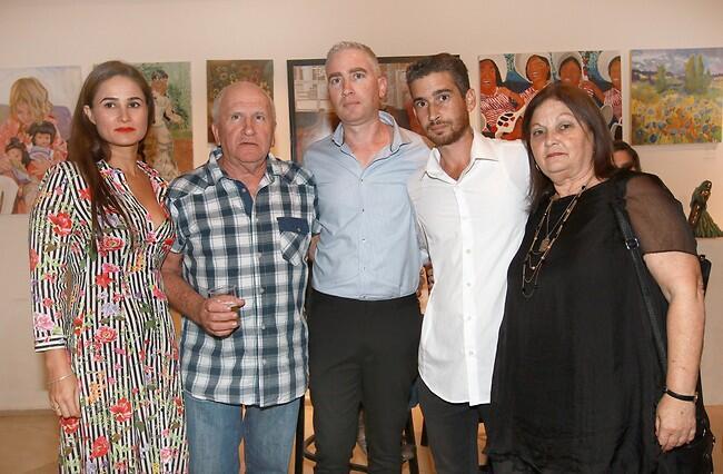משפחתו התומכת של אמיר פרישר גוטמן