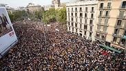 רבבות מפגינים ברחובות קטלוניה