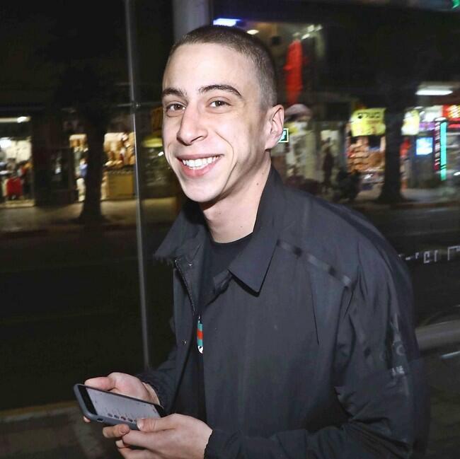 תדע שאנחנו תמיד יוצאים מהמספרה בוכים!