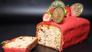 יפה ופשוטה: מתכון לעוגת בחושה עם תותים