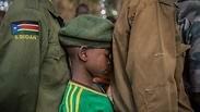 ילד-חייל בדרום סודן                      