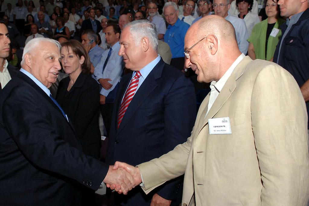 L-R: Late prime minister Ariel Sharon, Benjamin Netanyahu and Arnon Milchan 