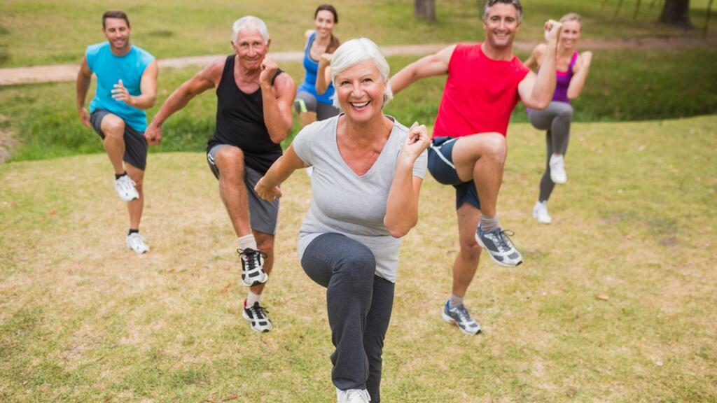 כמות הקלוריות ששורפים יורדת עם הגיל, אבל פעילות גופנית יכולה לפתור את הבעיה