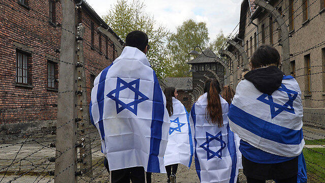 Марш жизни возле Освенцима 