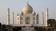 טאג' מהאל ב הודו מצהיב בגלל זיהום האוויר