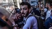 טורקיה המשטרה ב איסטנבול ירתה גז מדמיע ב עצרת הגאווה 