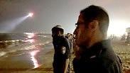 כוחות משטרת ישראל מחפשים אחר נעדר בן 21 שנכנס לים סמוך לחוף דלילה באשקלון