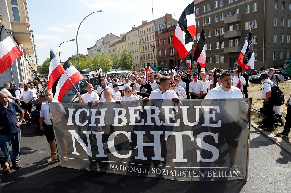 Neo-Nazi protest in Berlin