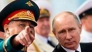 נשיא רוסיה ולדימיר פוטין עם שר ההגנה סרגיי שויגו