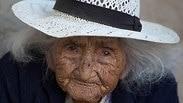 חוליה פלורה קולקה האישה המבוגרת בעולם בת כמעט 118