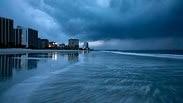  הוריקן פלורנס מתקרב ל חופים חוף חופי ארה"ב ארצות הברית סופה