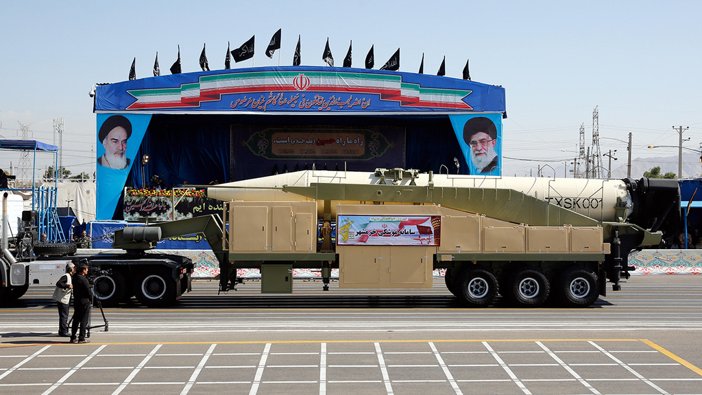 איראן מצעד צבאי פיגוע ירי אהוואז