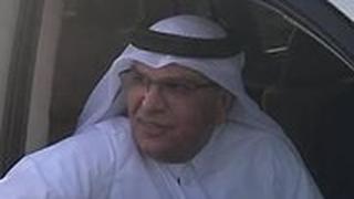 השגריר הקטארי מוחמד אלעמאדי ומנהיג חמאס בעזה יחיא סינוואר בהפגנות