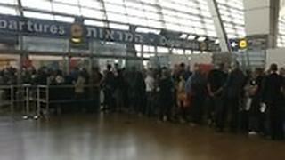 עומסים לפני העמדות לבידוק כבודת היד בנתב"ג