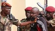 אלפרד יקטום הרפובליקה של מרכז אפריקה הוסגר ל בית הדין הפלילי הבינלאומי ב האג