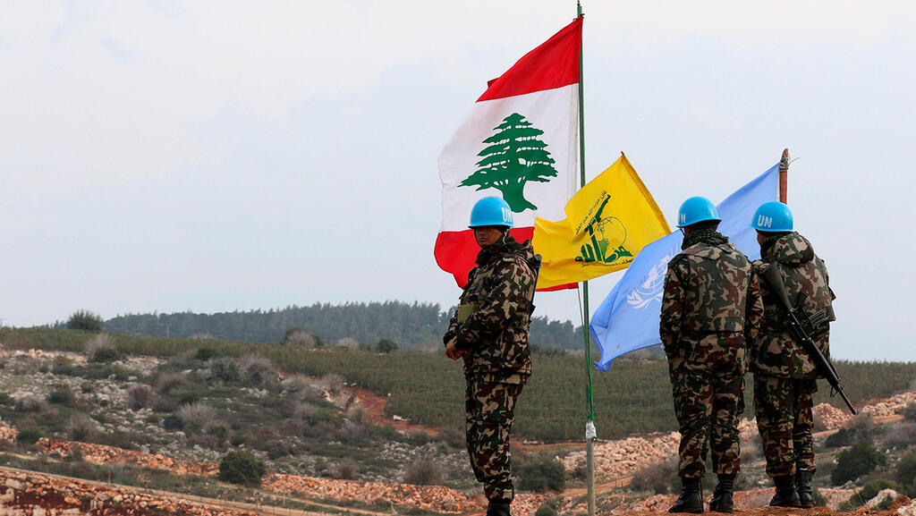 פקחי או"ם בגבול לבנון
