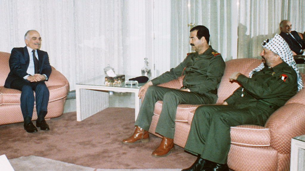 יאסר ערפאת סדאם חוסיין ו- חוסיין מלך ירדן ב 1990