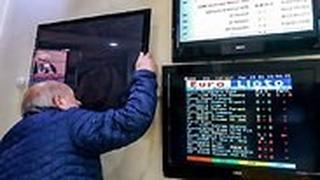 טיראנה בירת אלבניה המדינה הענייה מכורה ל הימורים