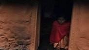 נפאל אישה במחזור גורשה ומתה עם שני ילדיה