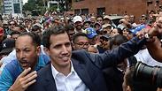 מנהיג האופוזיציה ב ונצואלה חואן גוואידו ב הפגנה ב קראקס