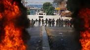 ונצואלה גבול עם קולומביה נגד שיירת סיוע