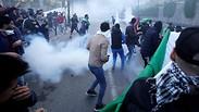 אלג'יריה הפגנות מחאה נגד הנשיא בוטפליקה 