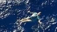 חילוצו של ארנה מורקה, ששרד שעות בים סוער בזכות הג'ינס שלו