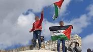 דגל פלסטין שהונף במתחם