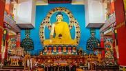 מקדש בודהיסטי ב עיר אליסטה ב רפובליקת קלמיקיה רוסיה