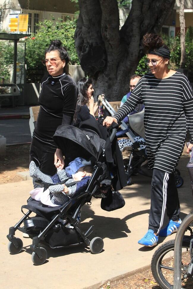 נהנות מרגעי שמש 